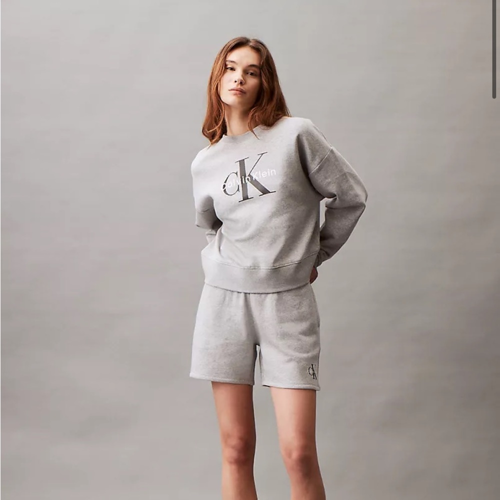 Calvin Klein Crewneck Sweatshirt